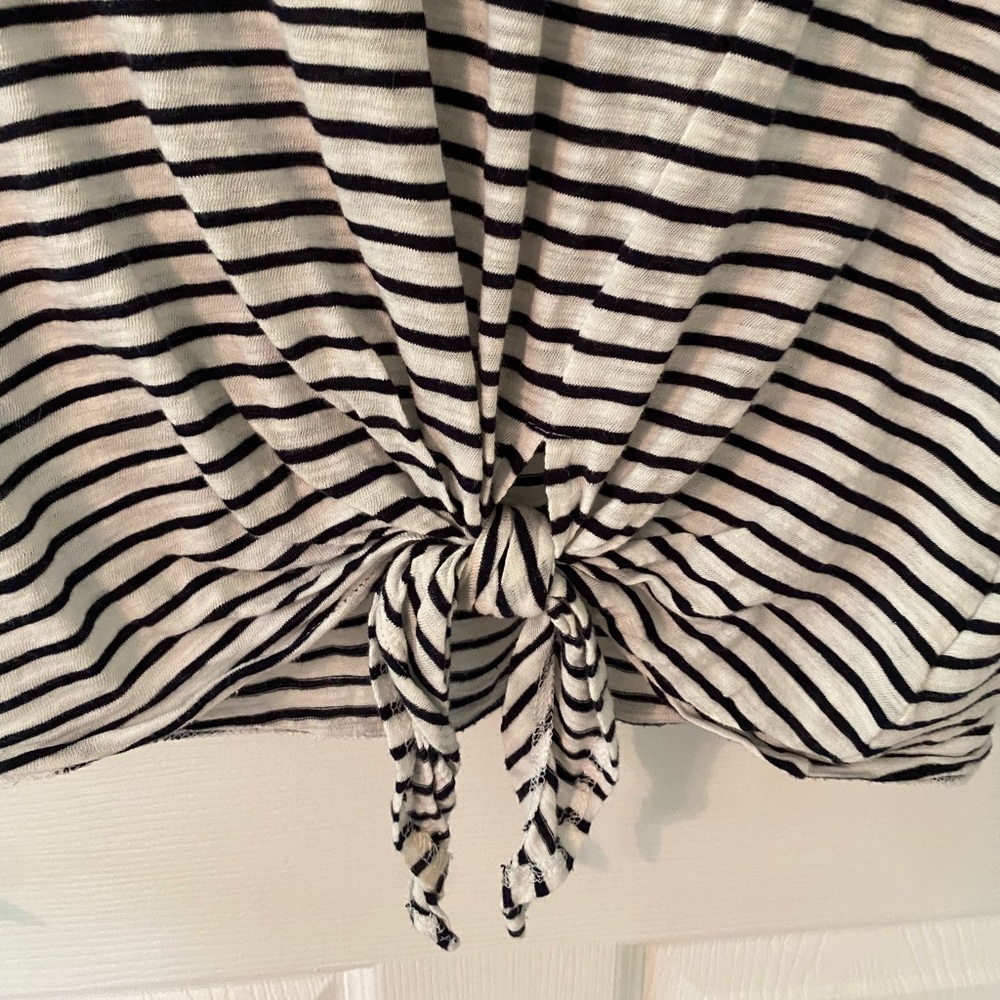Express Striped Top - Picture 4 of 4